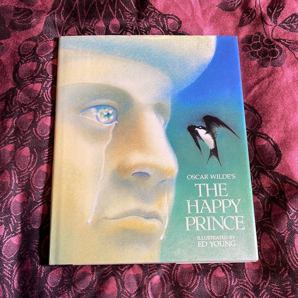 Vintage 80's Oscar Wilde's The Happy Prince Illustrated by Ed Young 1989